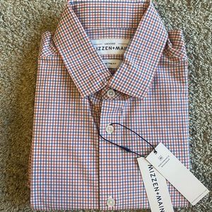 Mizzen & Main performance shirt- Medium trim fit